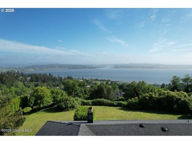 205 W KENSINGTON Ave, Astoria, OR 97103