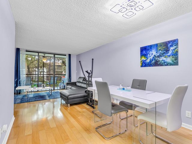 7579 NW 79th Ave 204, Tamarac, FL 33321