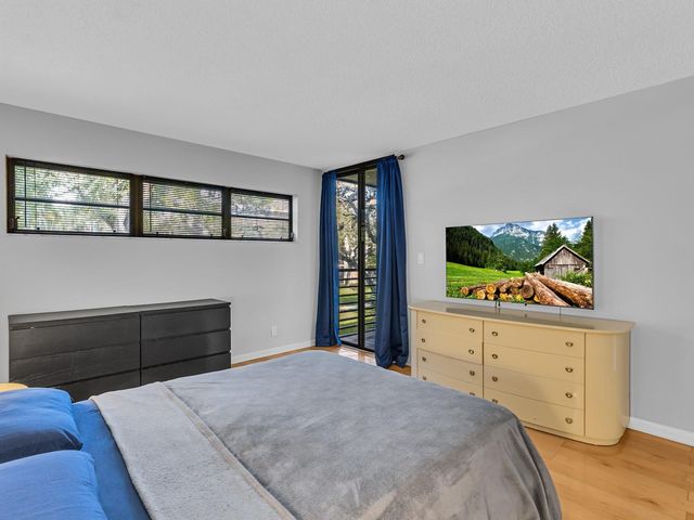 7579 NW 79th Ave 204, Tamarac, FL 33321