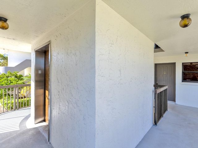 7579 NW 79th Ave 204, Tamarac, FL 33321