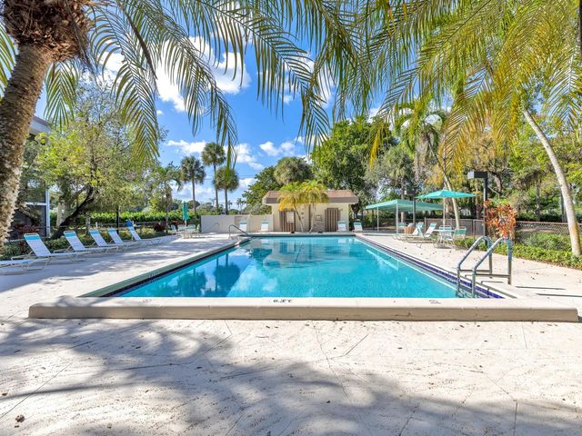 7579 NW 79th Ave 204, Tamarac, FL 33321