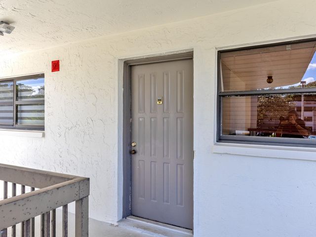 7579 NW 79th Ave 204, Tamarac, FL 33321