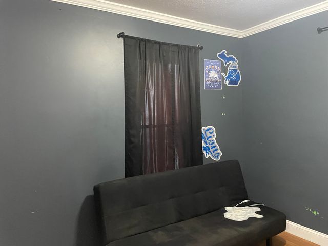 950 Young Avenue, Muskegon, MI 49441