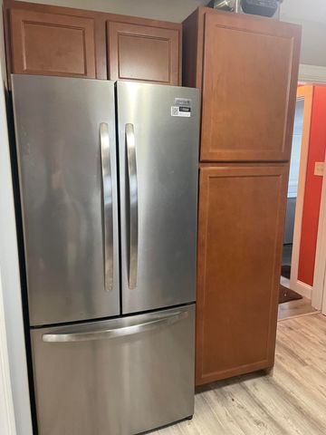 950 Young Avenue, Muskegon, MI 49441