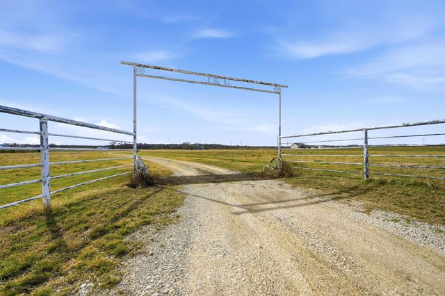 206 Bounds Ranch Road, Gunter, TX 75058