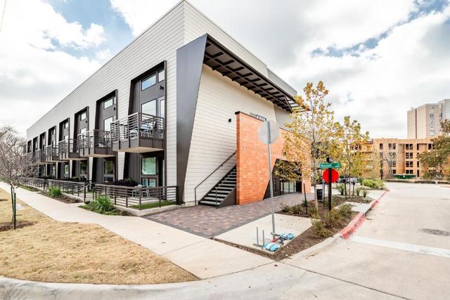 49 Navasota ST 201, Austin, TX 78702