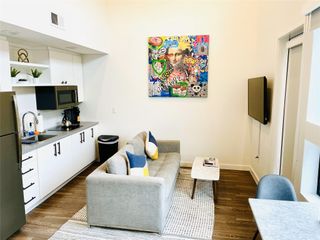 49 Navasota ST 201, Austin, TX 78702