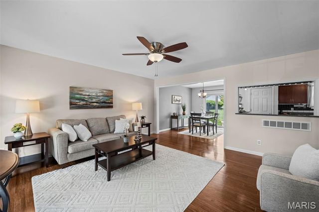 4203 Chisholm Trail Drive, St Charles, MO 63304