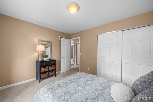 4203 Chisholm Trail Drive, St Charles, MO 63304