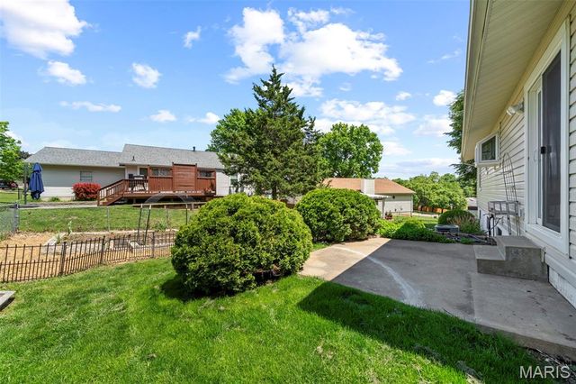 4203 Chisholm Trail Drive, St Charles, MO 63304
