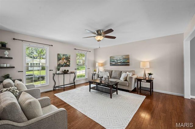 4203 Chisholm Trail Drive, St Charles, MO 63304