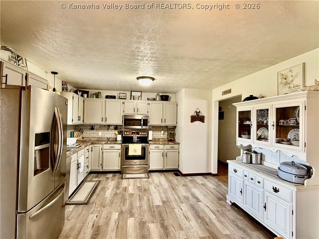 157 Dotson Drive, Millwood, WV 25262