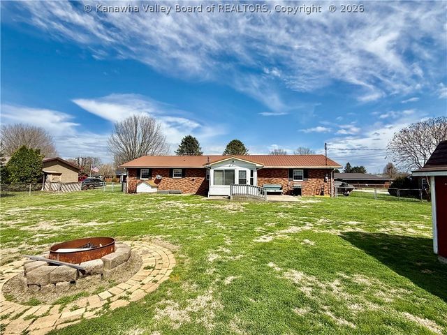 157 Dotson Drive, Millwood, WV 25262