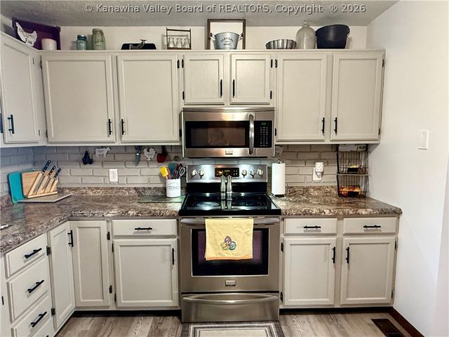 157 Dotson Drive, Millwood, WV 25262