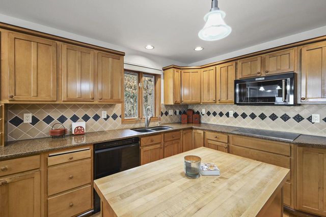 4911 Tonyawatha Trail, Monona, WI 53716