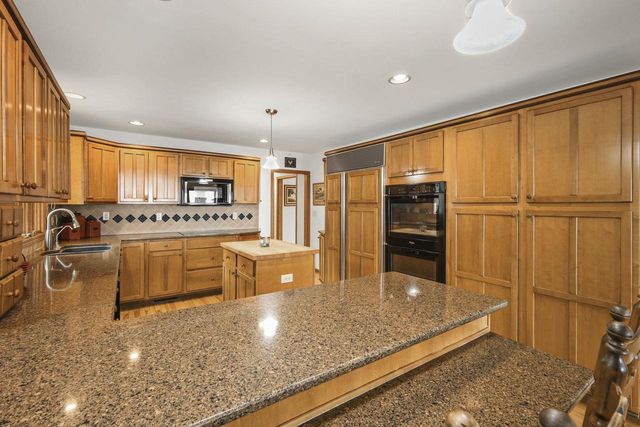 4911 Tonyawatha Trail, Monona, WI 53716