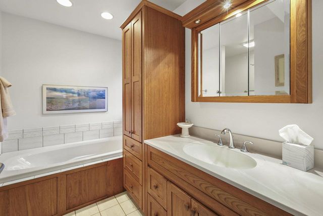 4911 Tonyawatha Trail, Monona, WI 53716