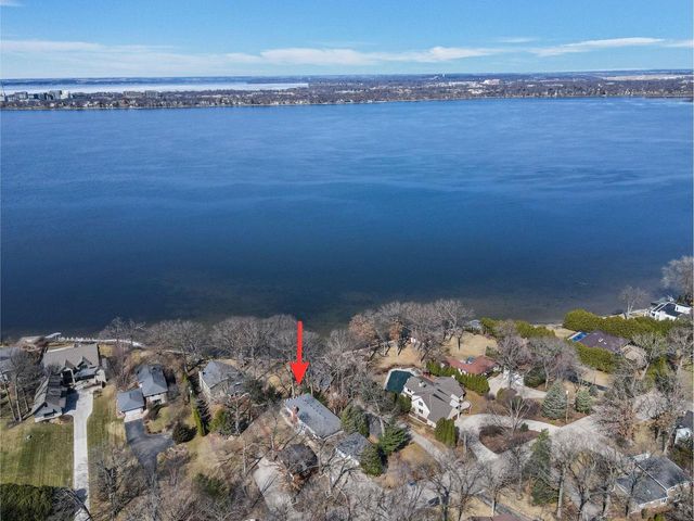 4911 Tonyawatha Trail, Monona, WI 53716