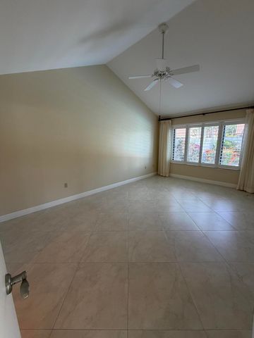 2805 Farragut Lane, West Palm Beach, FL 33409