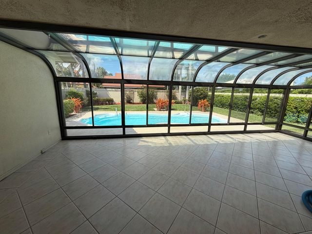 2805 Farragut Lane, West Palm Beach, FL 33409
