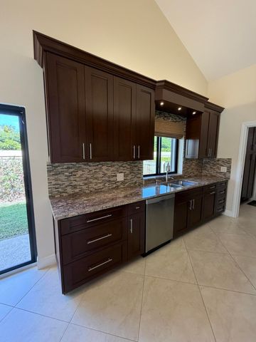 2805 Farragut Lane, West Palm Beach, FL 33409