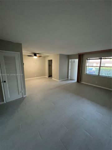 501 Blue Heron Dr 112-A, Hallandale Beach, FL 33009
