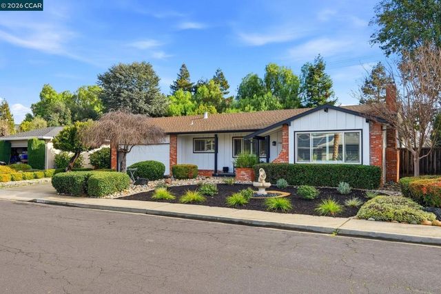 1760 Elmhurst Ln, Concord, CA 94521