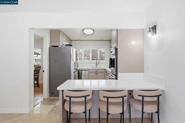 1760 Elmhurst Ln, Concord, CA 94521