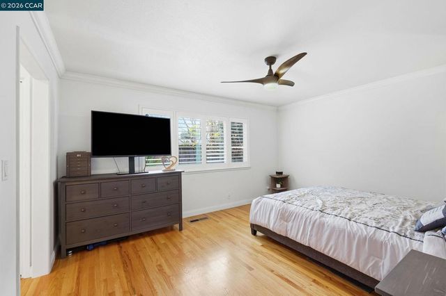 1760 Elmhurst Ln, Concord, CA 94521