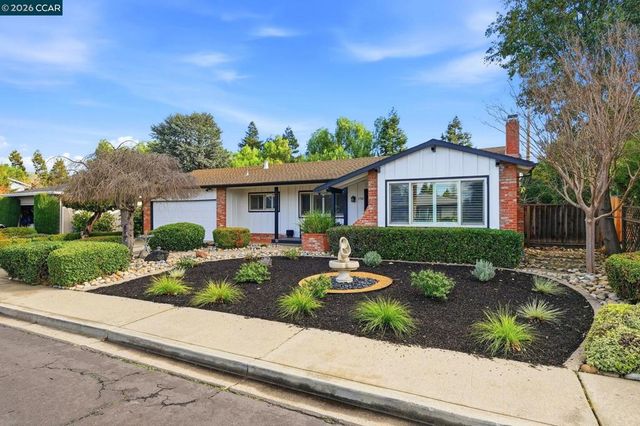 1760 Elmhurst Ln, Concord, CA 94521