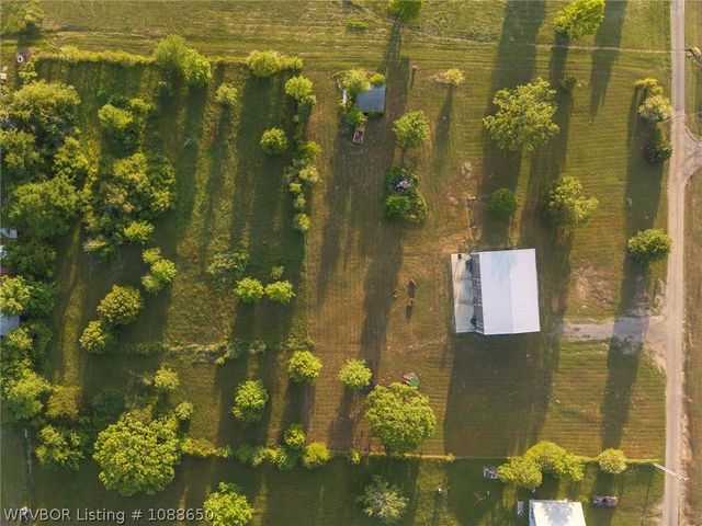 233 Mcgarrah Lane, Alma, AR 72921