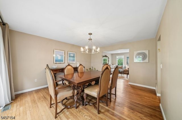 15 Mount Vernon Ct, Livingston Twp., NJ 07039
