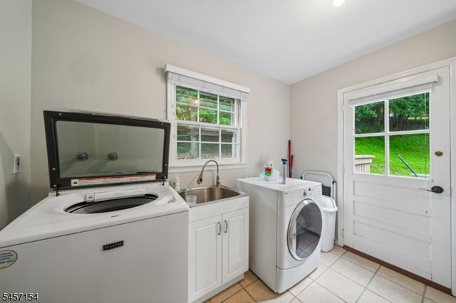 15 Mount Vernon Ct, Livingston Twp., NJ 07039