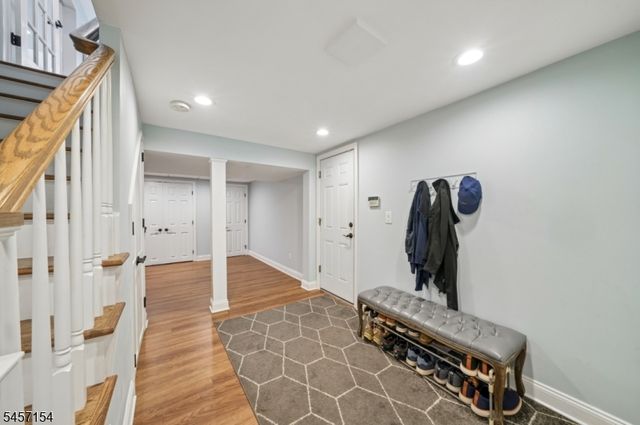 15 Mount Vernon Ct, Livingston Twp., NJ 07039