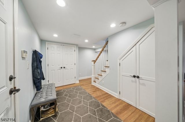 15 Mount Vernon Ct, Livingston Twp., NJ 07039