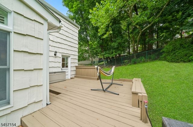 15 Mount Vernon Ct, Livingston Twp., NJ 07039