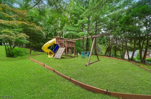 15 Mount Vernon Ct, Livingston Twp., NJ 07039