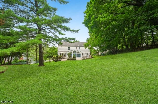 15 Mount Vernon Ct, Livingston Twp., NJ 07039
