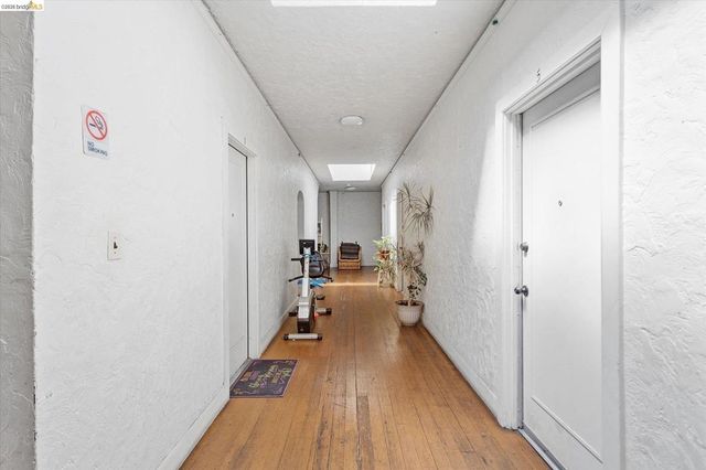 1846 Foothill Blvd, Oakland, CA 94606