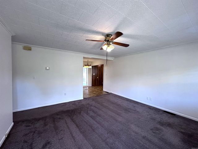 865 N 2nd Avenue, Piggott, AR 72454