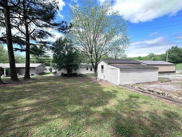 865 N 2nd Avenue, Piggott, AR 72454
