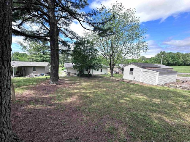 865 N 2nd Avenue, Piggott, AR 72454