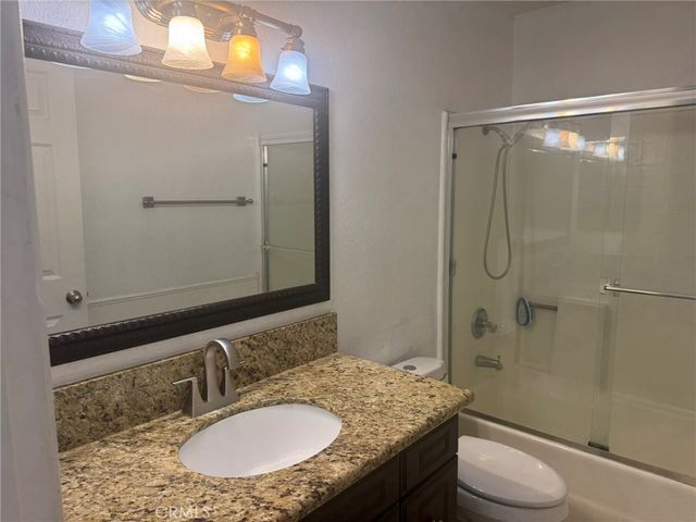 3690 S Bear J, Santa Ana, CA 92704