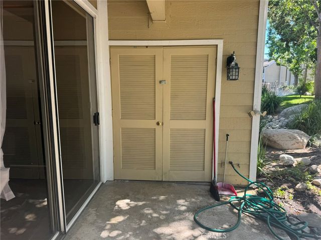 3690 S Bear J, Santa Ana, CA 92704