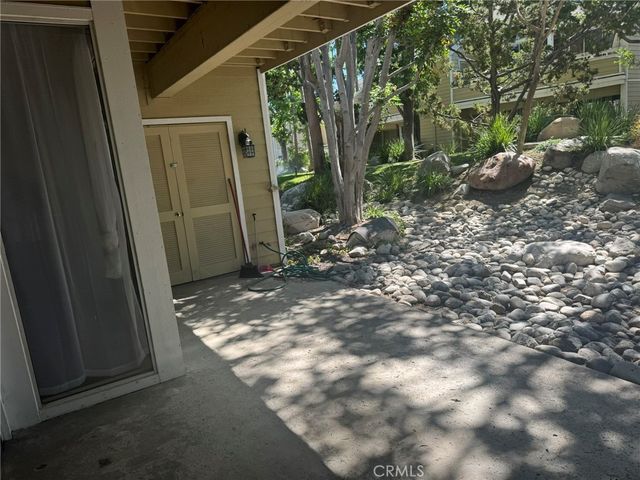 3690 S Bear J, Santa Ana, CA 92704
