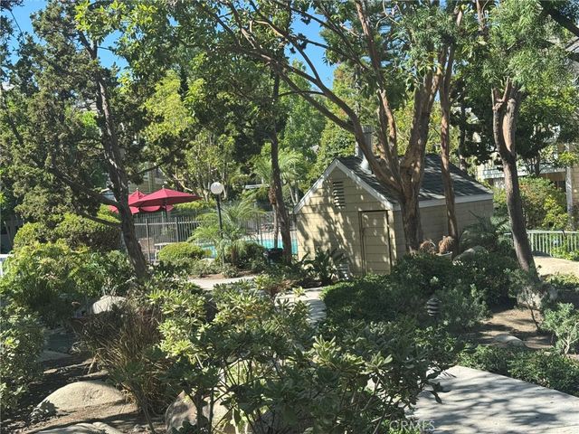 3690 S Bear J, Santa Ana, CA 92704