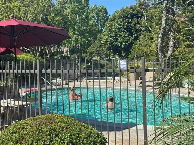 3690 S Bear J, Santa Ana, CA 92704