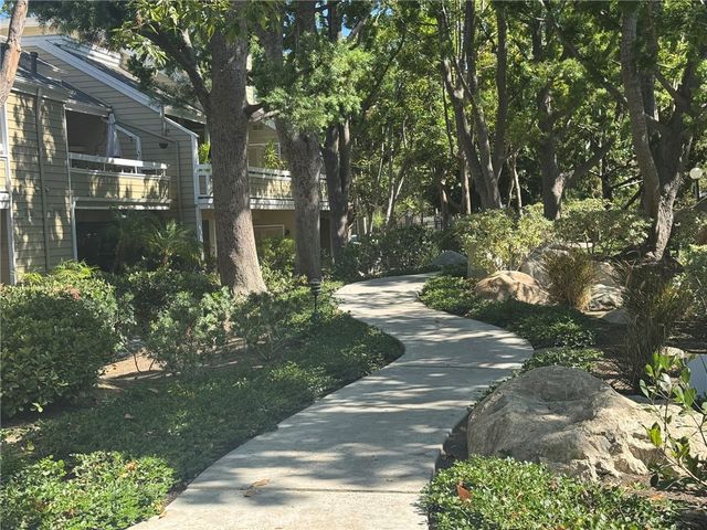 3690 S Bear J, Santa Ana, CA 92704