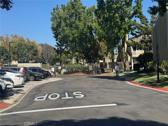 3690 S Bear J, Santa Ana, CA 92704