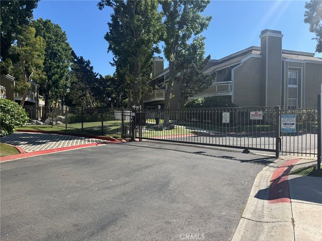 3690 S Bear J, Santa Ana, CA 92704